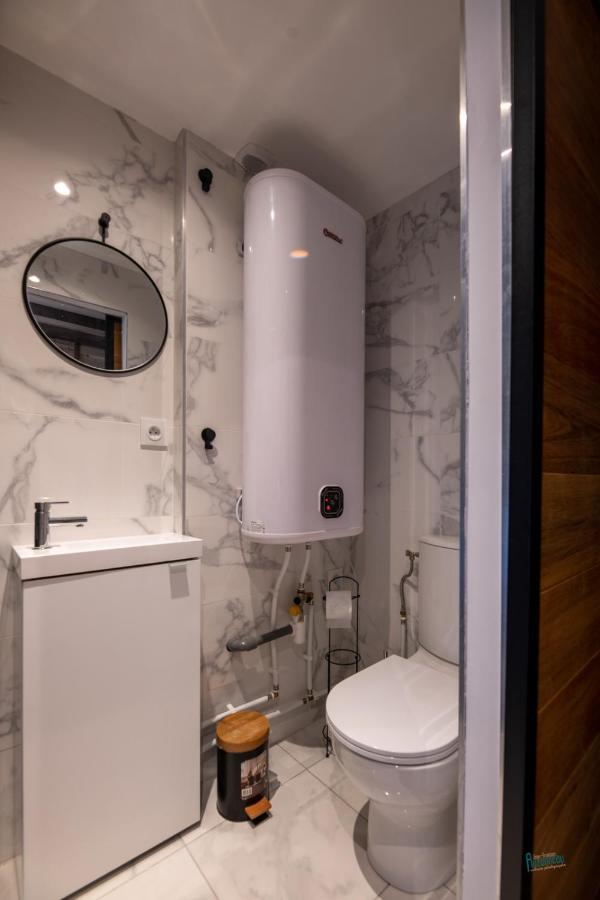 Naturel : Studio Calme Et Agreable Les Bordes Ngoại thất bức ảnh
